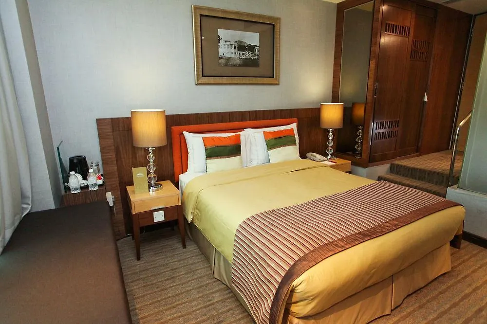 The Residence At Singapore Recreation Club