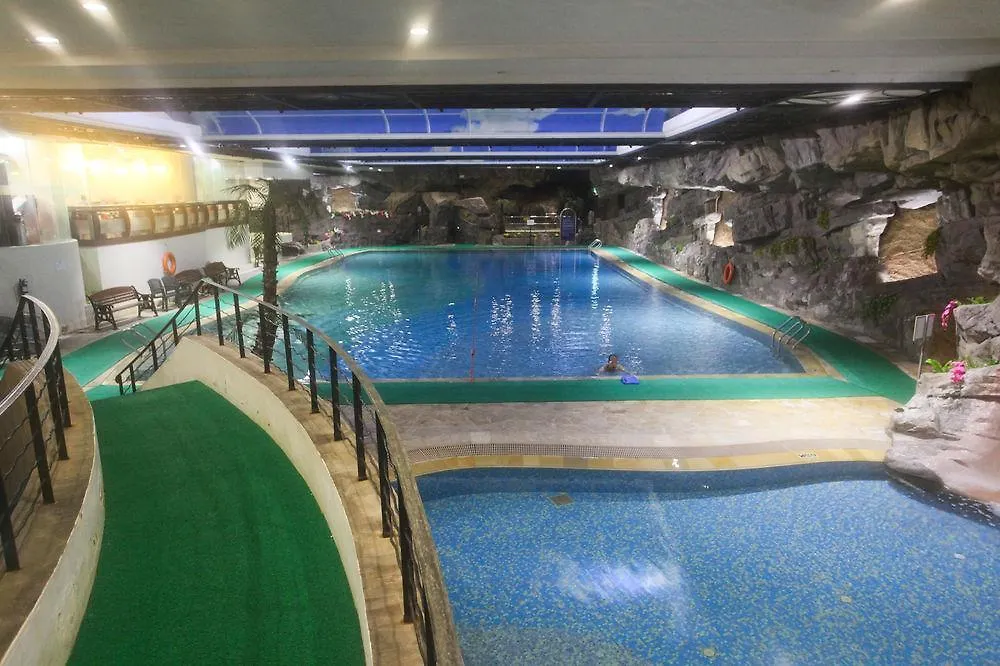 The Residence At Singapore Recreation Club